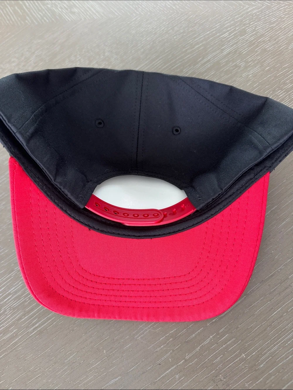 New Basic Cap Snapback Hat - Black Crown Red Brim